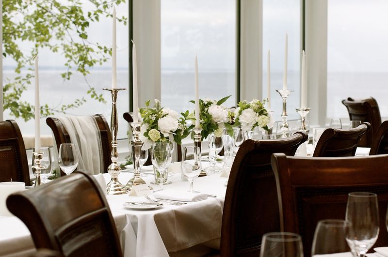Where Lake Michigan Becomes the Backdrop for Dinner Where Lake Michigan Becomes the Backdrop for Dinner