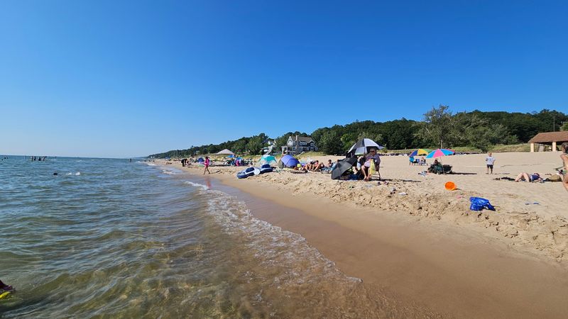Where Lake Michigan Shows Up Looking Like a Postcard
