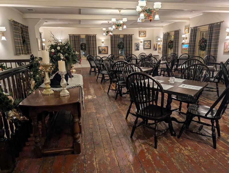 White Horse Inn – Metamora White Horse Inn – Metamora