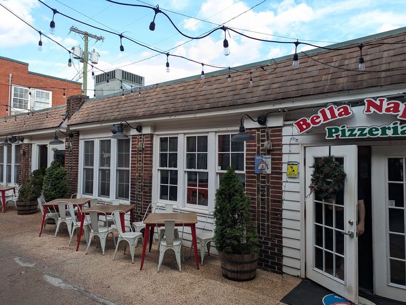 Why Bella Napoli Is Worth The Drive From Anywhere In Tennessee Why Bella Napoli Is Worth The Drive From Anywhere In Tennessee