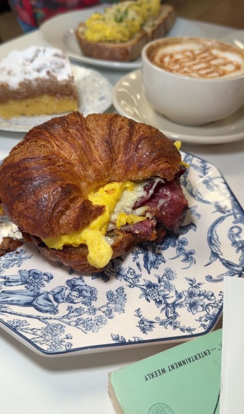 Why Comfort Kitchen Cafe Has Become a Small-Town Favorite Why Comfort Kitchen Cafe Has Become a Small-Town Favorite