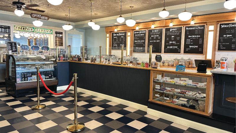 Why SugarBot Creamery Belongs On Your St. Charles List