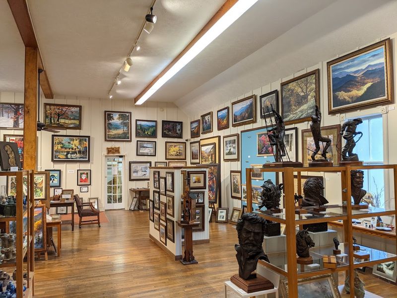 Why This Gatlinburg Arts Village Is Worth Slowing Down For