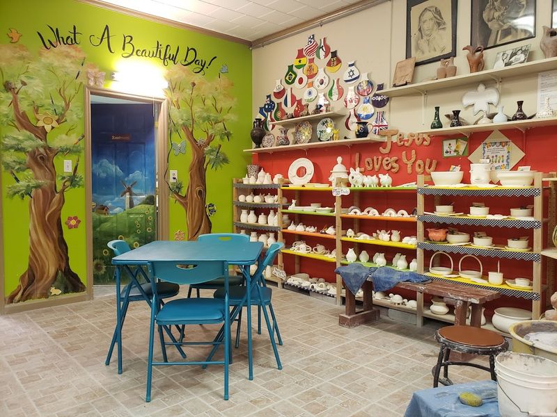 Why This Hands-On New Jersey Studio Makes Creativity Feel Easy Why This Hands-On New Jersey Studio Makes Creativity Feel Easy