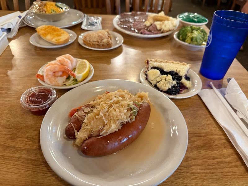 Why This Royal Oak Spot Stands Apart From Every Other Comfort Food Option Why This Royal Oak Spot Stands Apart From Every Other Comfort Food Option
