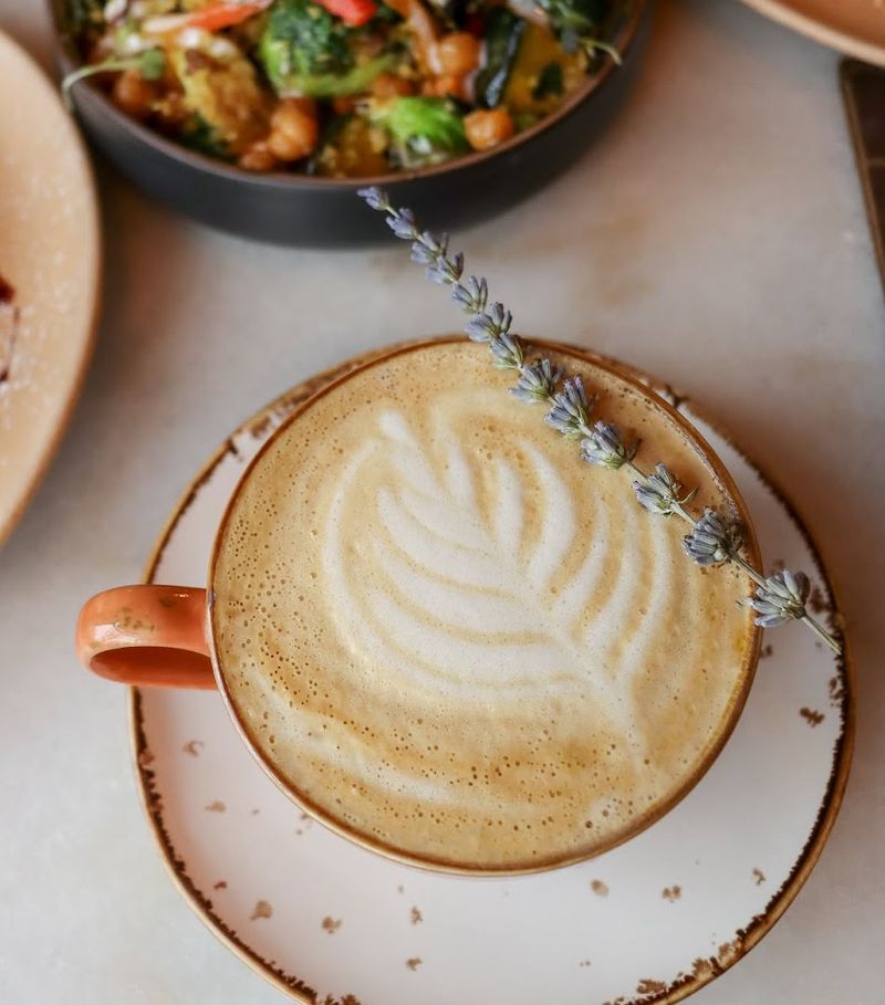 Why This Sweet Brunch Plate Keeps Pulling People Back Why This Sweet Brunch Plate Keeps Pulling People Back