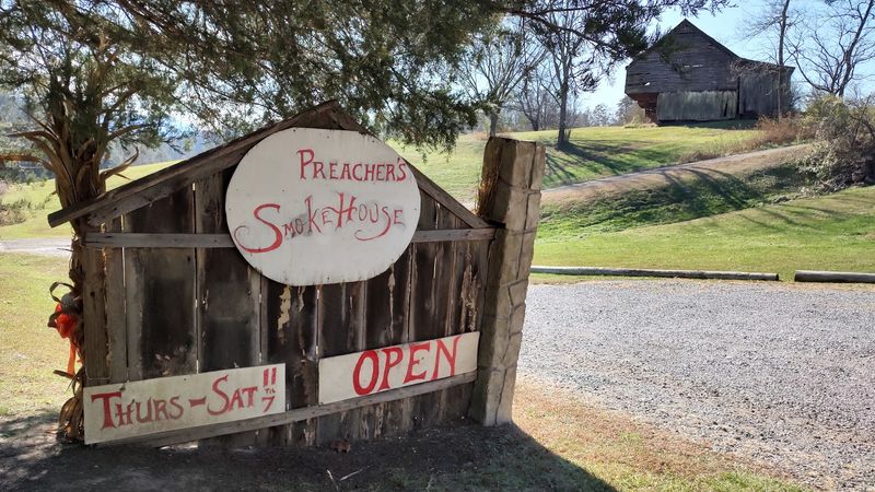 Why This Tennessee Smokehouse Is Worth the Detour Why This Tennessee Smokehouse Is Worth the Detour