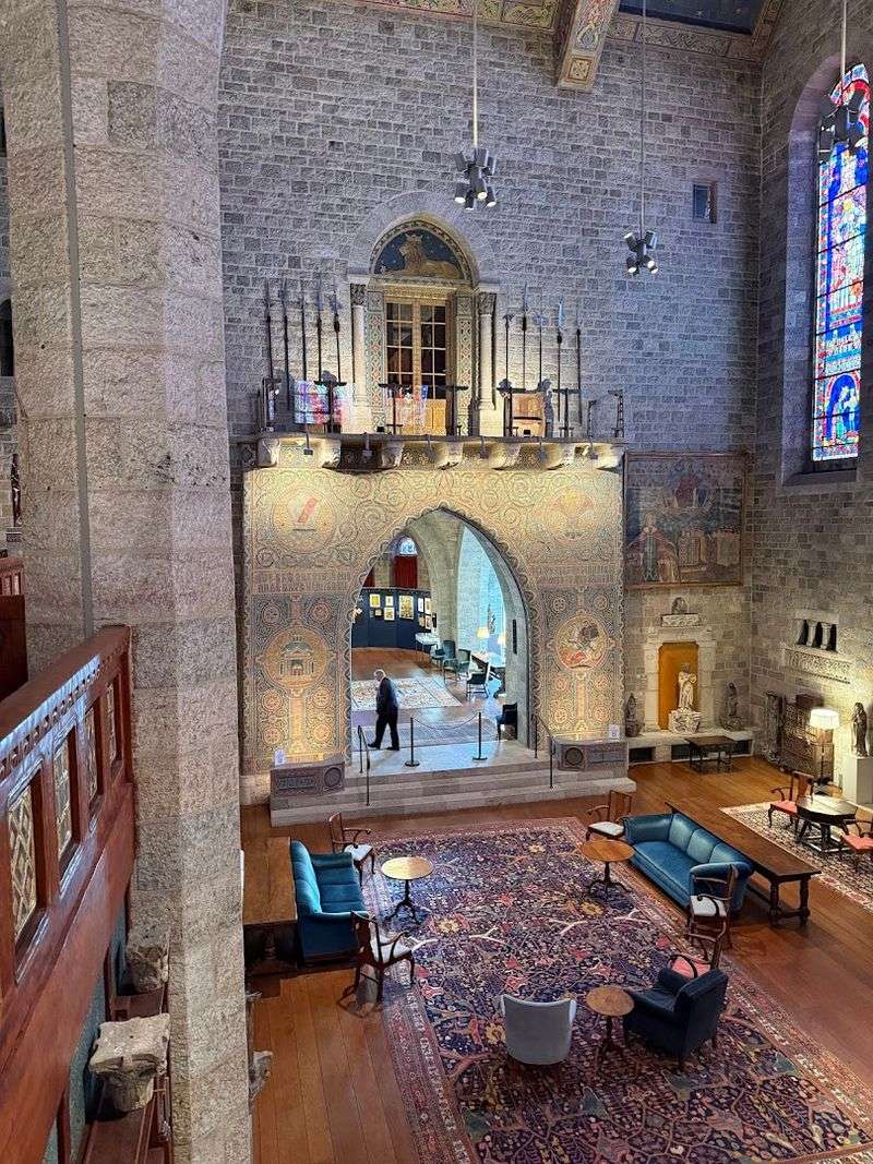 Why the Guided Tours Make the Visit Better Why the Guided Tours Make the Visit Better