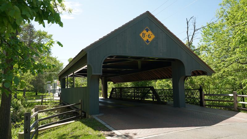 Historic Robert Parker Covered Bridge (Long Grove) Historic Robert Parker Covered Bridge (Long Grove)