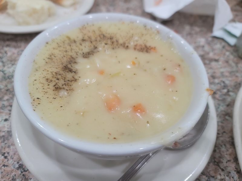 Yes, the Unlimited Soup Is the Main Event Yes, the Unlimited Soup Is the Main Event
