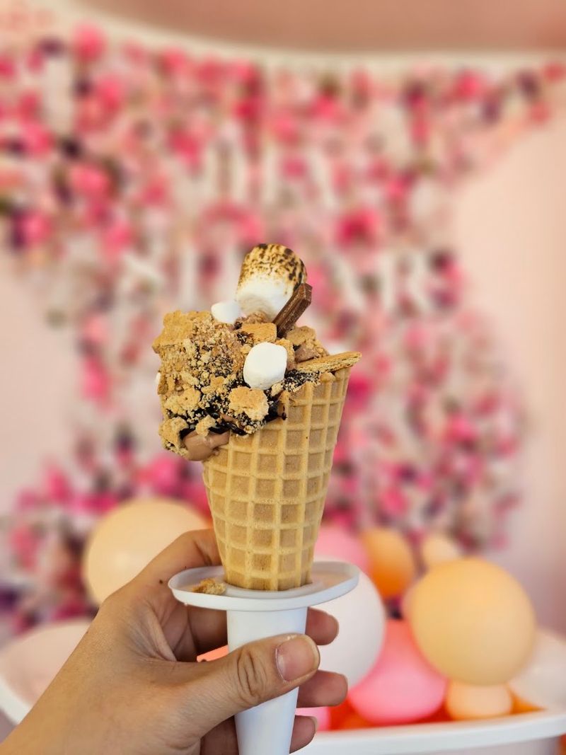 Soft Serve That Dresses for Summer