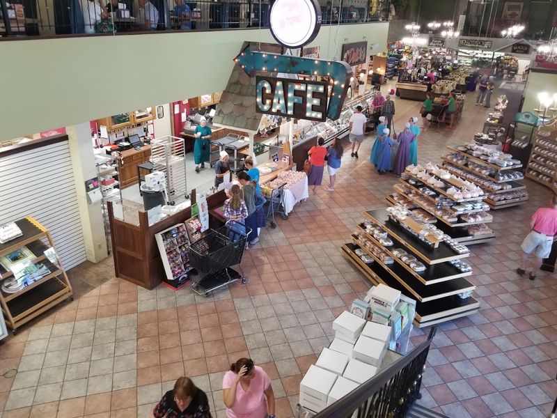 You can turn a shopping stop into a full meal You can turn a shopping stop into a full meal