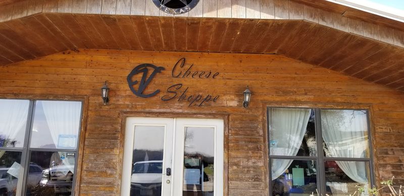 This Hidden Texas Cheese Shop Is A Dream Come True For Dairy Lovers