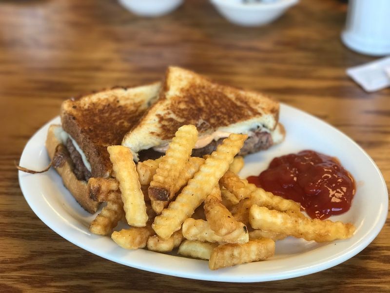 Lunch Options That Rival Any Meat-and-Three Lunch Options That Rival Any Meat-and-Three