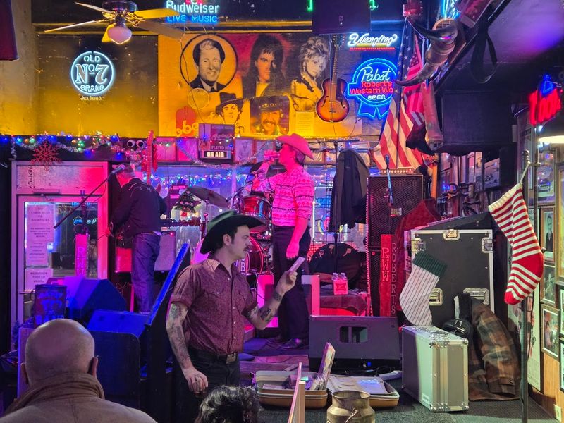 Real Country Music Still Lives Here