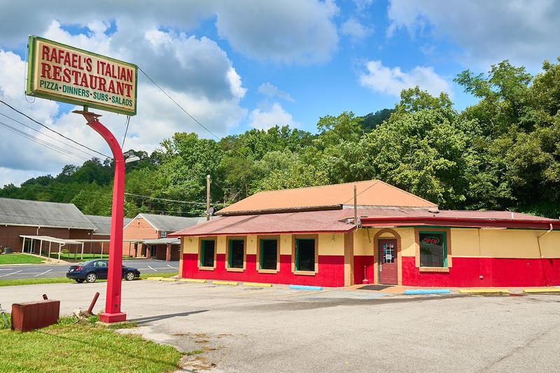 Rafael's Italian Restaurant – Soddy-Daisy