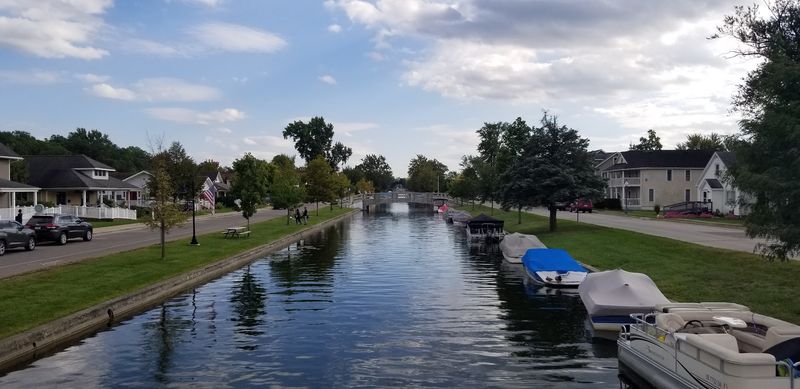 Where Lake Views Meet Date-Night Menus Where Lake Views Meet Date-Night Menus