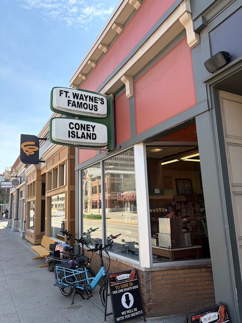 Fort Wayne’s Famous Coney Island (Fort Wayne)