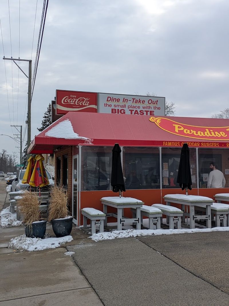 A Des Plaines Staple Built on Routine, Not Trends A Des Plaines Staple Built on Routine, Not Trends