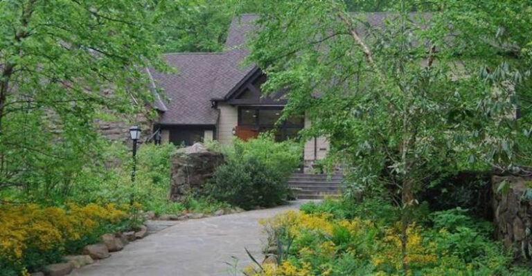 Escape Into a Secret Woodland at This Little-Known New Jersey Arboretum