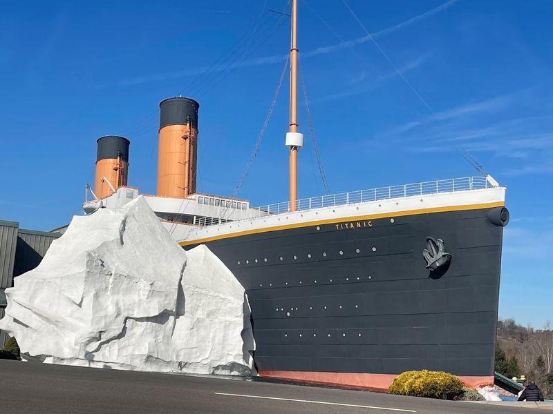 Titanic Museum Attraction – Pigeon Forge Titanic Museum Attraction – Pigeon Forge