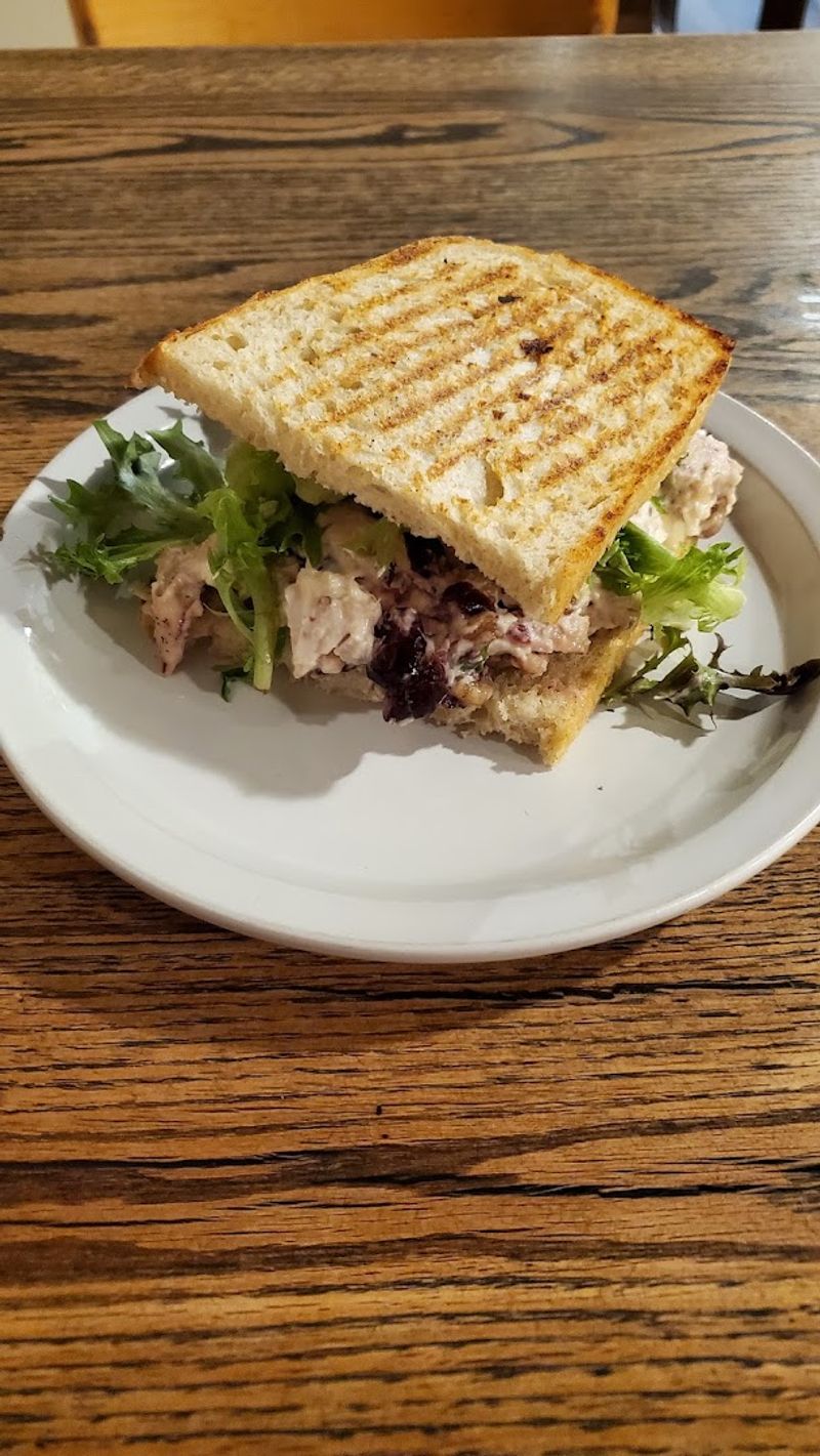222 Artisan Bakery & Cafe (Edwardsville) 222 Artisan Bakery & Cafe (Edwardsville)