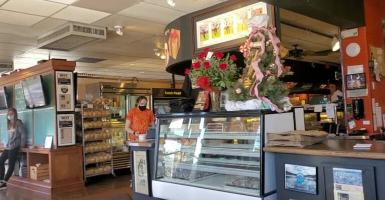 From A Small 1946 Market To A Tennessee Food Icon, This Place Has Quite A Story