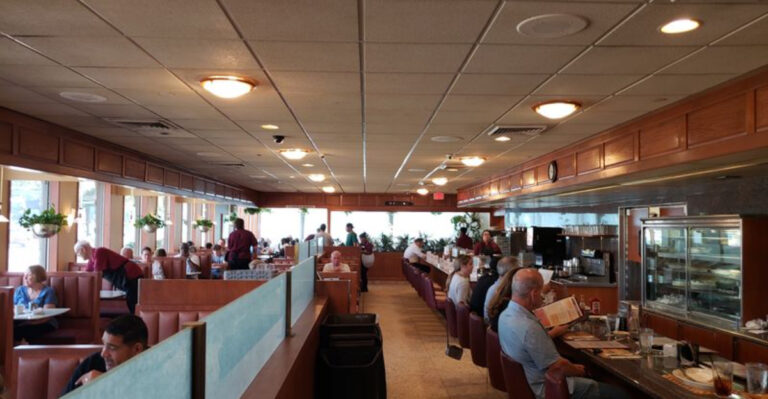 Generations of New Jersey Families Keep Returning to This Beloved Cherry Hill Diner
