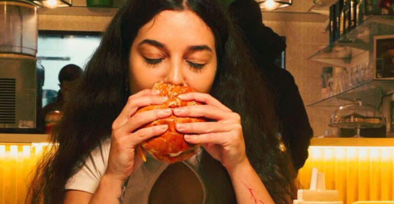 Hungry After Dark? These 10 New Jersey Spots Have You Covered