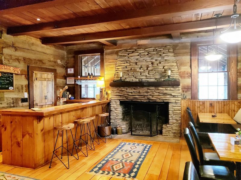 Blue Heron Restaurant at Evins Mill – Smithville (near Center Hill Lake)