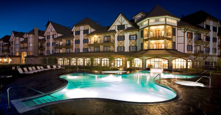Indoor Waves, Big Slides, And Easy Family Meals Make This Michigan Resort A Crowd-Pleaser