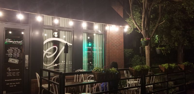 Green Hour Cocktail & Absinthe Lounge – Memphis