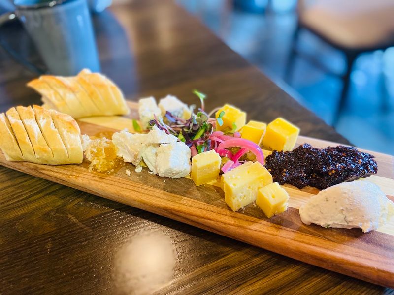 Best Way to Do Brunch Here Without Missing the Point Best Way to Do Brunch Here Without Missing the Point