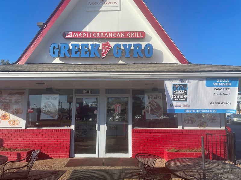Comfortable Dining Options Inside And Out
