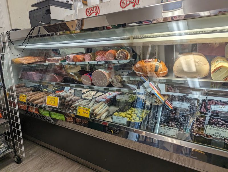 Where the Italian Beef Gets Loud, Wet, and Very Chicago