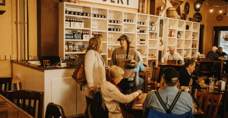 Once You Try These Tennessee Diners, You’ll Understand Why Locals Keep Coming Back