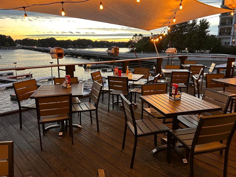 Boathouse Kitchen and Swan Dive (Cicero) Boathouse Kitchen and Swan Dive (Cicero)