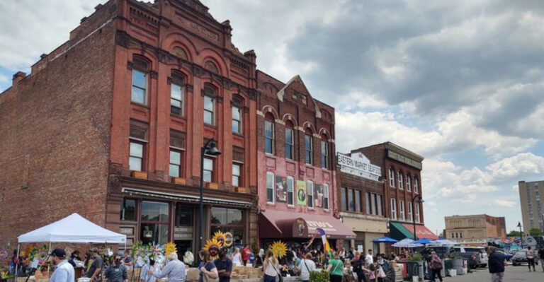Road-Trip for the Harvest at 13 Michigan Markets Packed With Seasonal Fruit