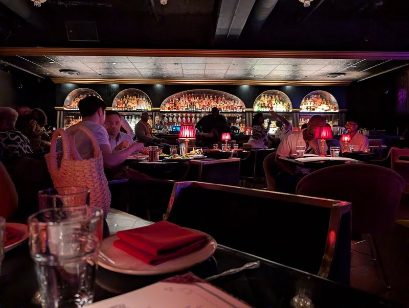 A Dining Room Built for Whiskey, Velvet Shadows, and Lingering Looks A Dining Room Built for Whiskey, Velvet Shadows, and Lingering Looks