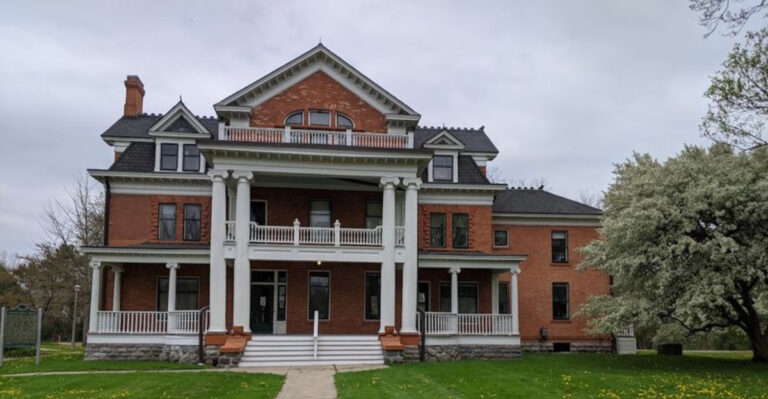 Step Inside a Grand Lansing Mansion That Preserves Michigan’s Gilded Past