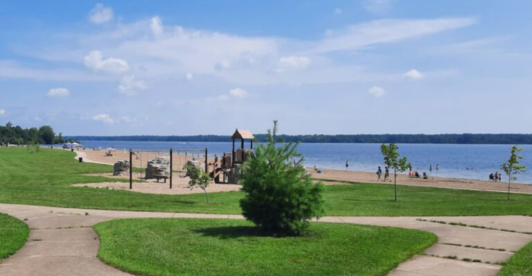 Sunset Views And Peaceful Waters Make This Ohio Beach A Summer Must-Visit