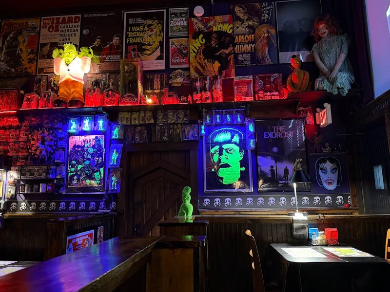 Inside the Dining Room, the Walls Never Stop Performing