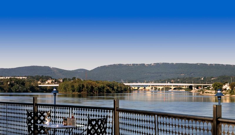 Boathouse Rotisserie & Raw Bar – Chattanooga Boathouse Rotisserie & Raw Bar – Chattanooga
