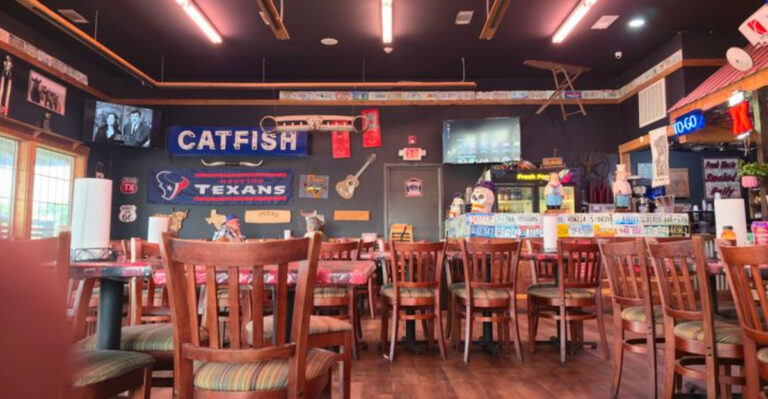 The Best Pulled Pork In Tennessee Comes From This Unassuming BBQ Restaurant