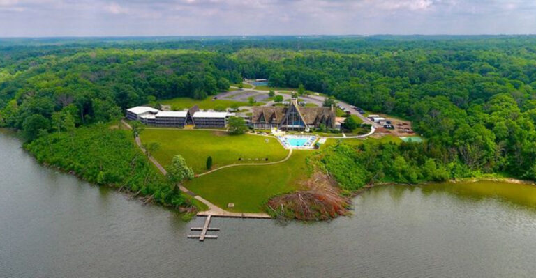 The Breathtaking Ohio State Park That Feels Like A Hidden Gem