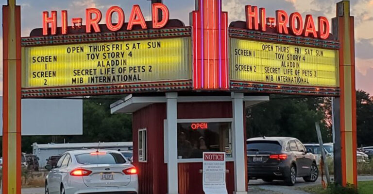 The Ohio Drive-In Theaters You Need To Experience Before July Ends