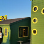 The Onion Rings At This Texas Burger Joint Are Out-Of-This-World Delicious