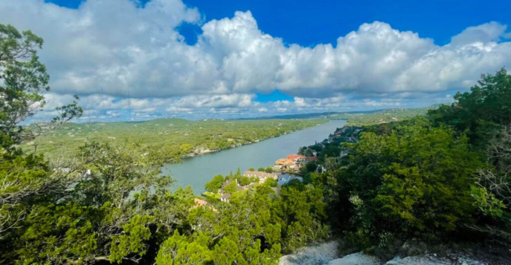 These 9 Dirt-Cheap Texas Road Trips Feel Surprisingly Luxurious