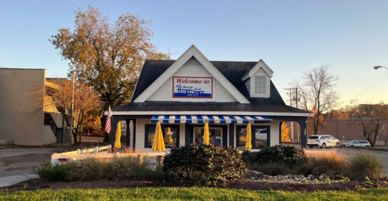 These 9 No-Frills Tennessee Seafood Restaurants Are Worth The Drive