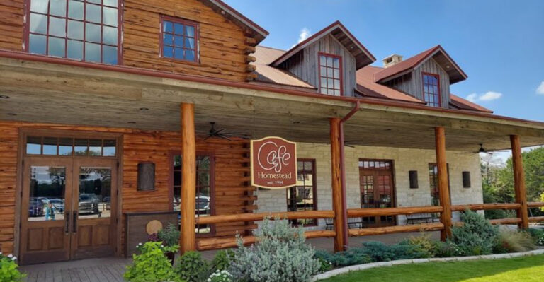 This Amish-Style All-You-Can-Eat Texas Restaurant Is Worth Driving Hours For